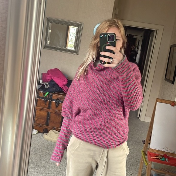 Wooden Ships Mohair Wool Slouchy Pink Sweater - Picture 9 of 11